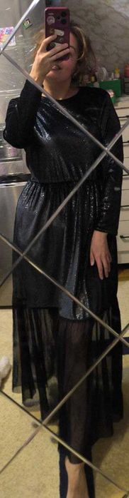 Платье красивые много вариантов пишите скину фото и видео в живую