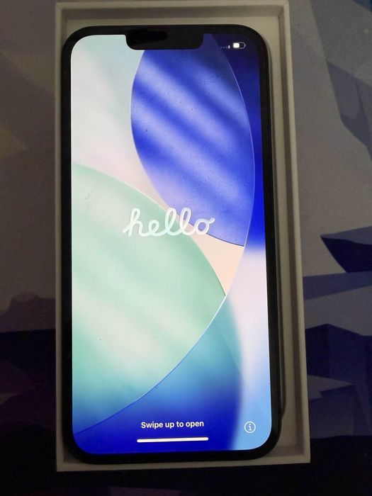 Iphone 14 midnight blue