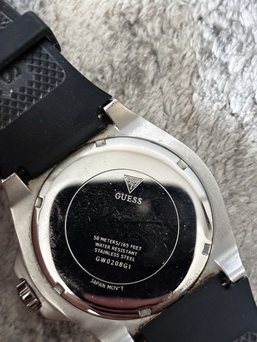Ceas Guess Zeus, Cristale