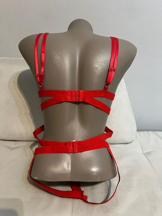 Продавам еротично бельо .Ново!001