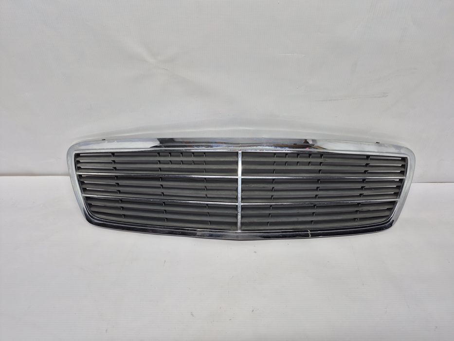 Решетка радиатора Mercedes W203