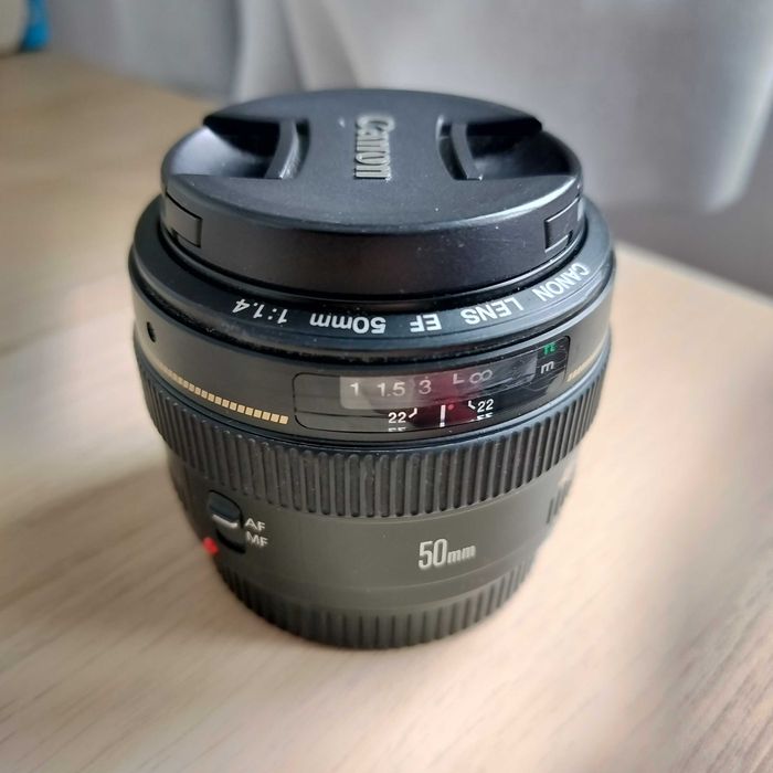 Canon EF 50mm f/1.4 USM