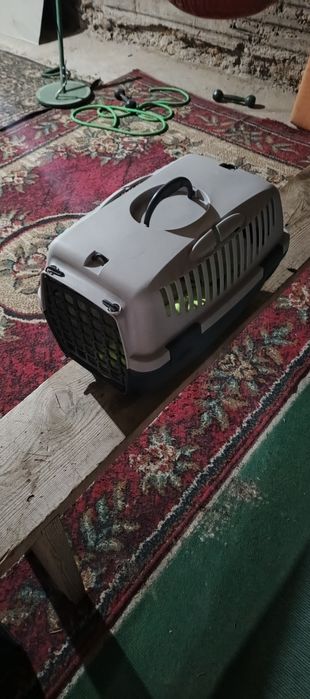 Продам переноску для кошек и собак