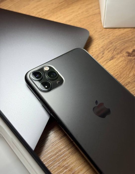 iPhone 11 Pro Max (256GB)  айфон