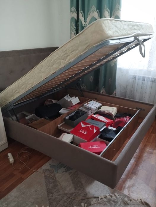 Спальный гарнитур от Шатура