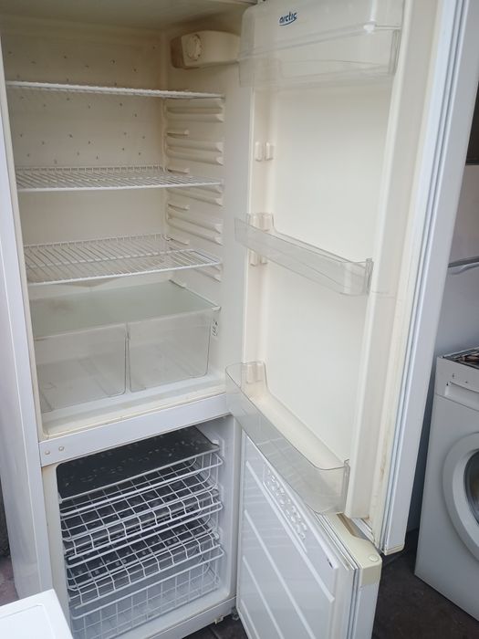 Frigider tip combină frigorifică Artic Gorenje