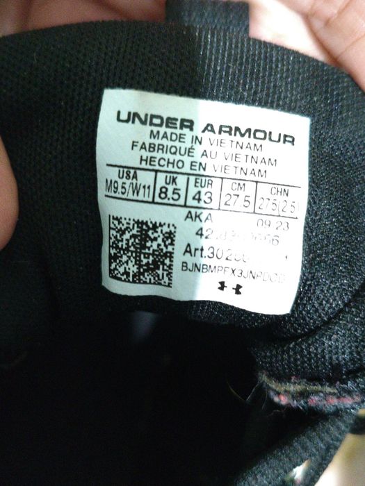 Ghete baschet Underarmour Jet 23