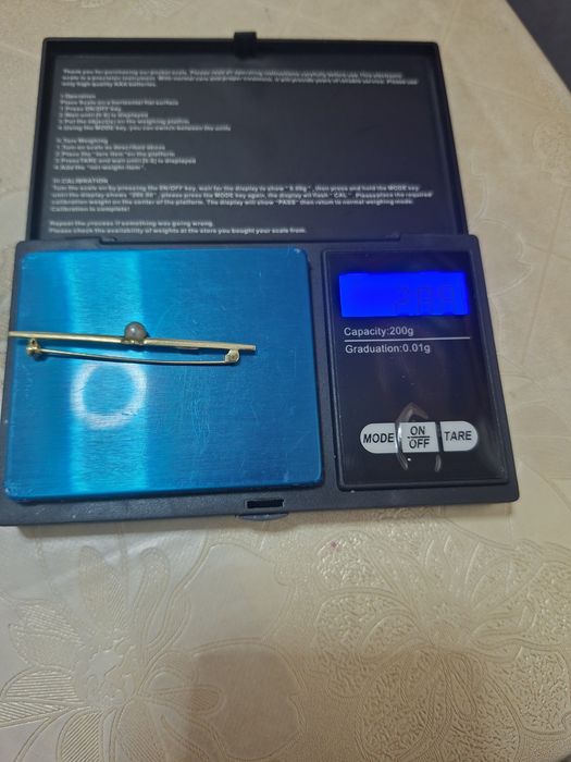 Vând aur de 333 .  8 k