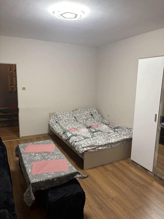 Дава се под наем Едностаен апартамент в София, Зона Б-5 - 48 кв.м за 383 € - Снимка #1