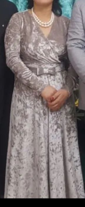 Платье вечернее  новое