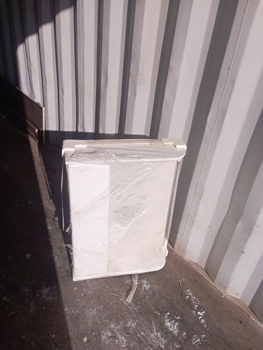 Продам шкаф навесной санузел