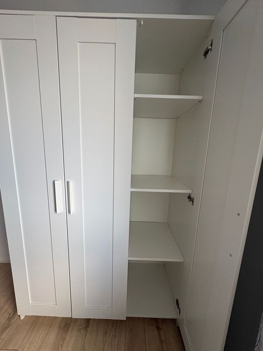 Dulap alb cu 3 usi Ikea