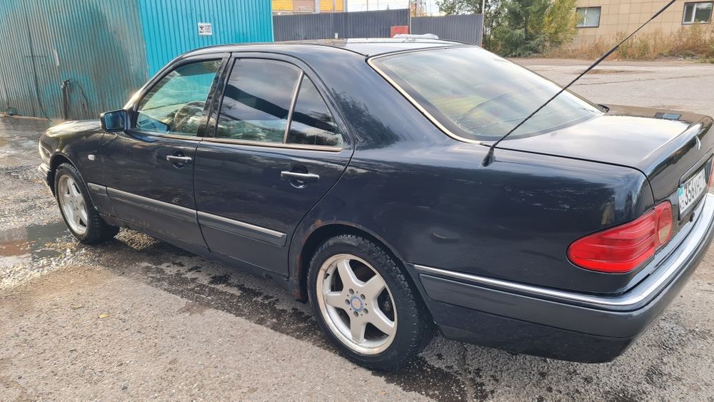 Продам мерседес W210 Elegance