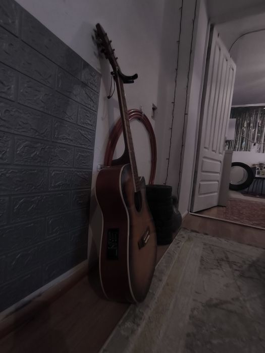 Продам гитару, 40к без торга