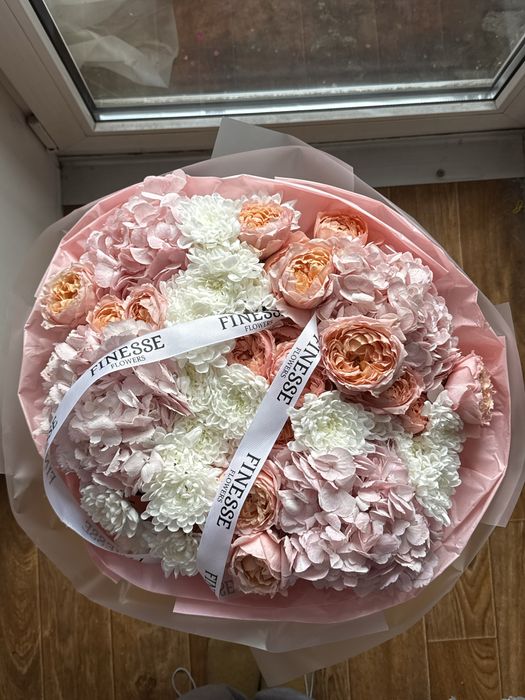 Цветы продаю срочно свежие