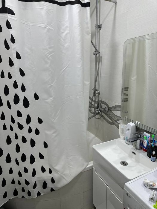 Квартира 3ком,72 м2 Себзар 13.Ор-р: Ганга,банк НБУ,метро Гафура Гуляма