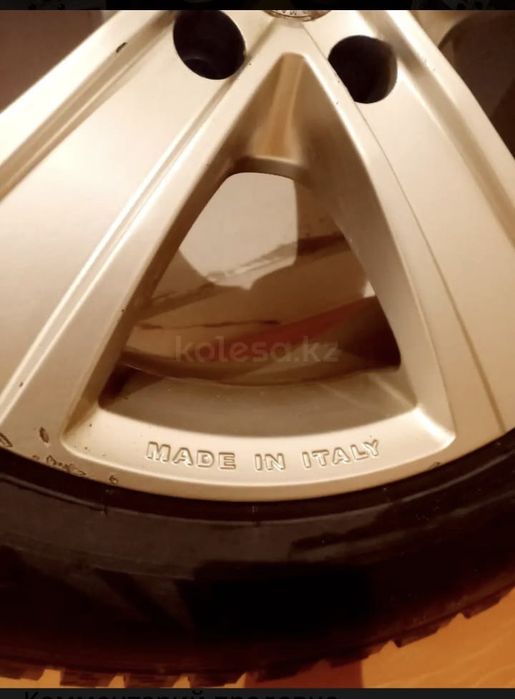 Зимние шипованные