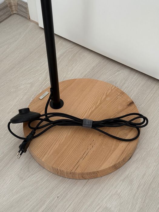 Lampadar Kave Home Catlar