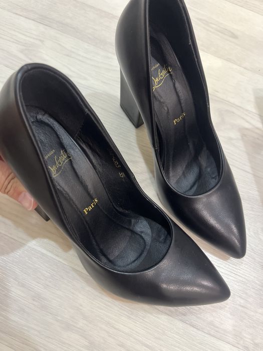 Продам кожаные туфли