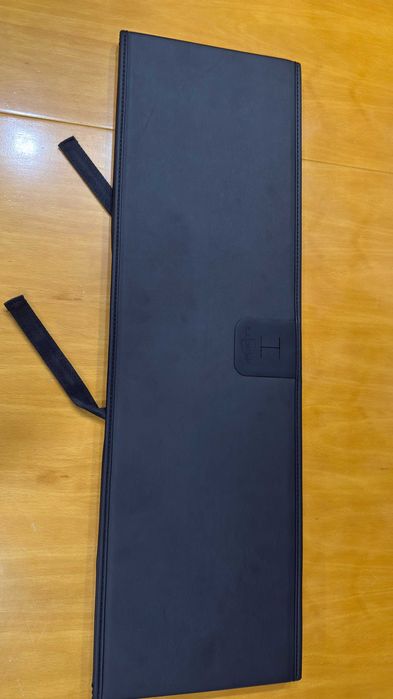 Сенник за 32 инчов монитор - Ilooker - кожен, нов