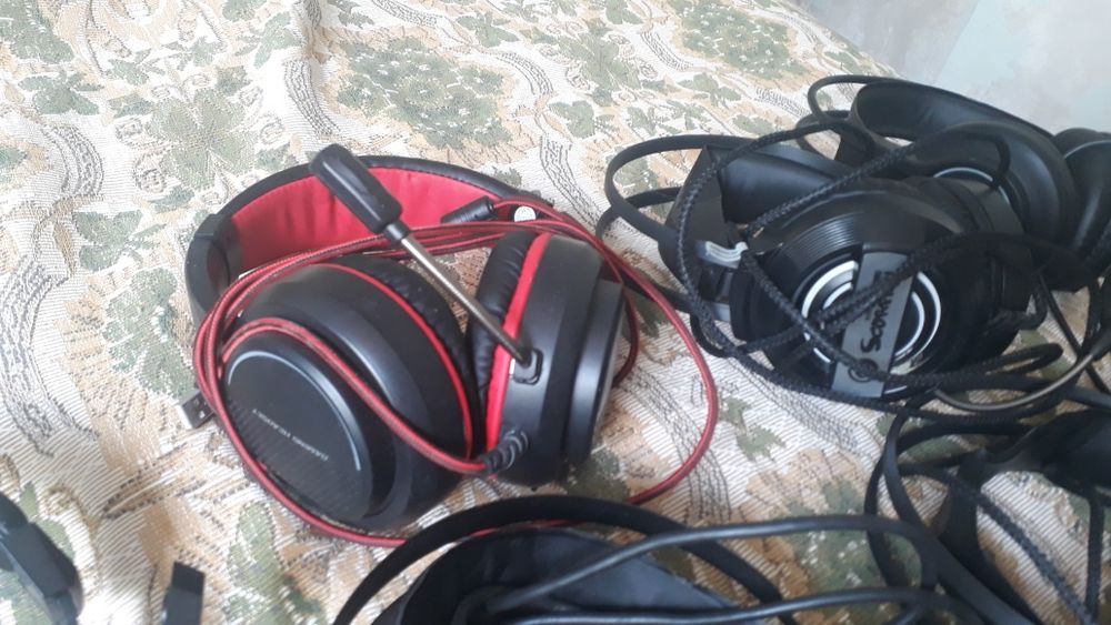 Геймърски  слушалки 28бр неработещи