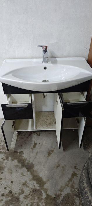 Продам раковину в отличном состояний