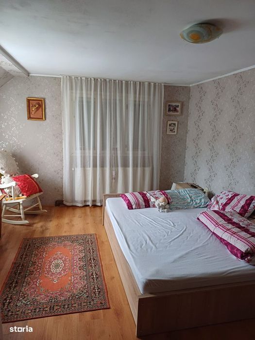 Casa cu mansarda in Ernei, situata intr-o zona linistita