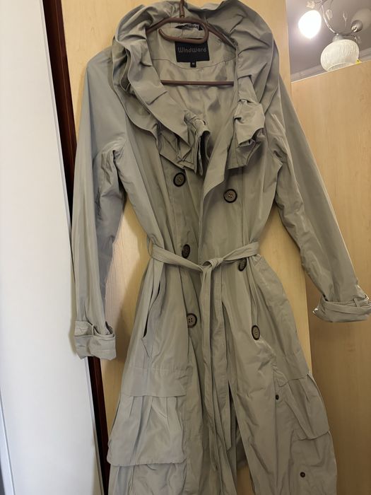 Продам куртки,плащи,размер 44-46