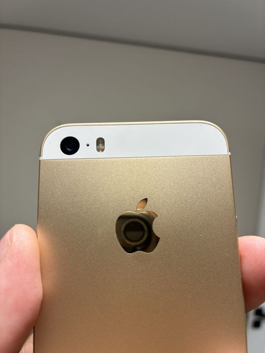 iPhone SE 2016 32 ГБ