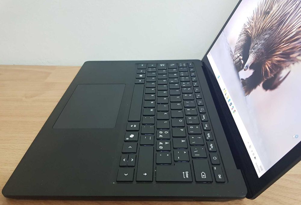 Laptop Microsoft Surface Business Laptop 6,impecabil,ca nou, garantie