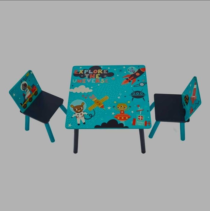 Masuta cu scaune si ansamblu jucarii copii
