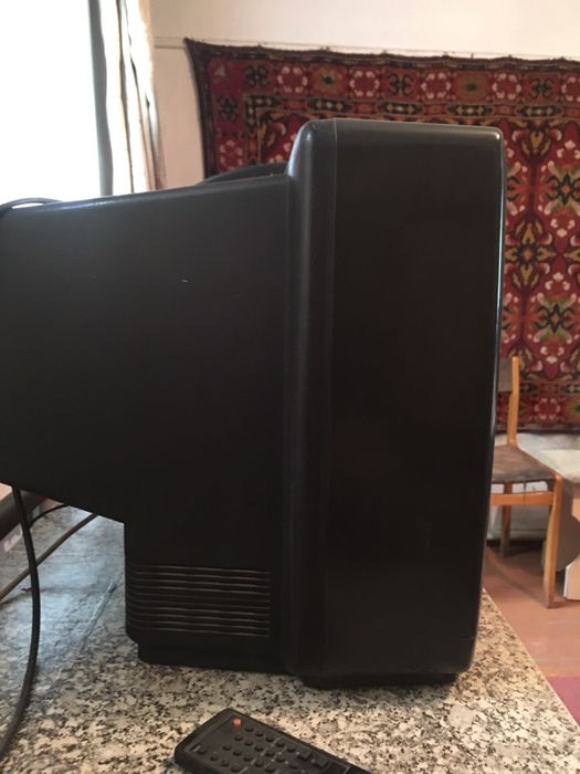 Продам телевизор