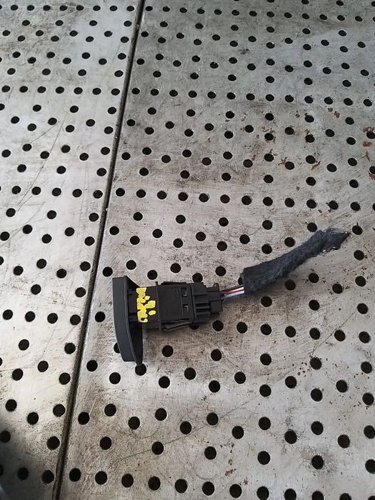 Buton avarii renault captur 1 j5 h5 252907372r