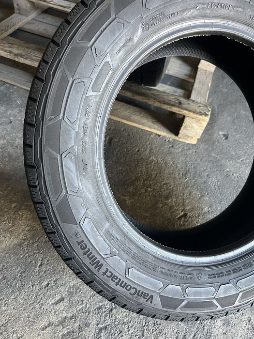 2 anvelope iarna 205/65/16 C Continental!