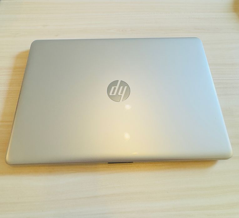 Лаптоп HP pavilion