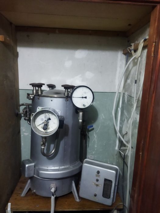 Продам автоклав ВК30 650& и сухожаровой шкаф 300$