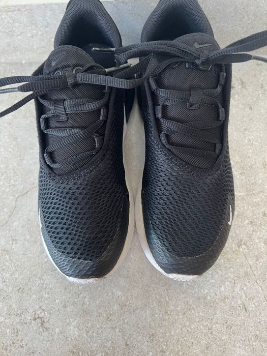 Nike Air Max 270