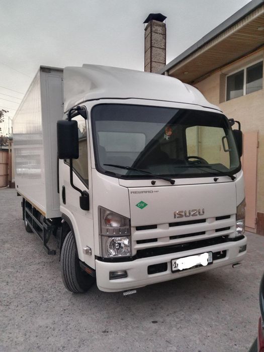 Isuzu sotladi bosh tolov 30000$