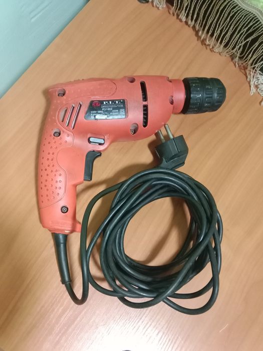 Продам дрель электрическая