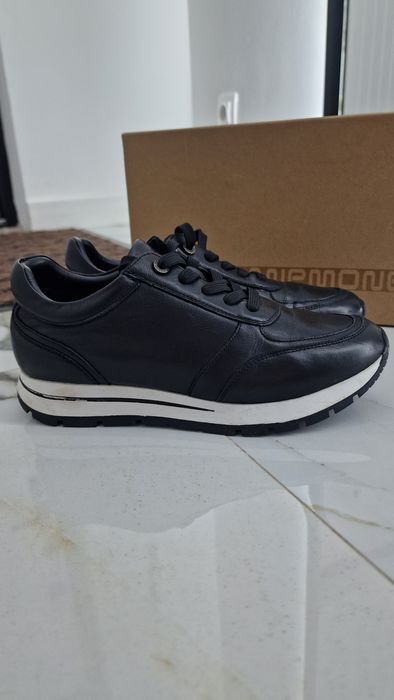 Кожанные кроссовки Anemone