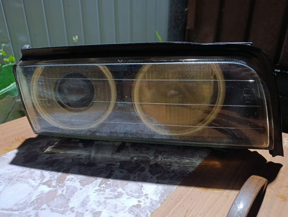 Продам фары BMW E38 до рест