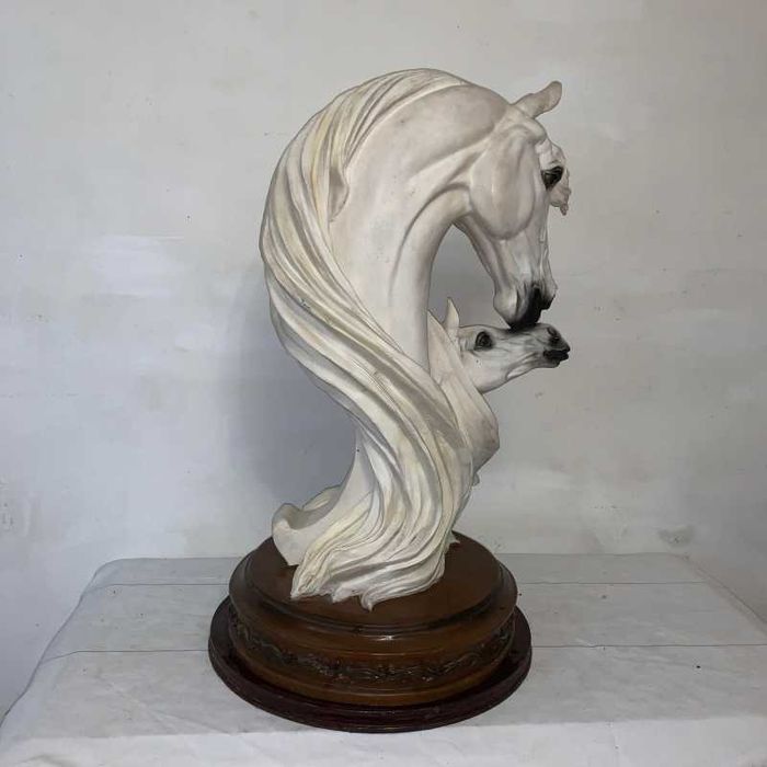 Statuie cal cu calut