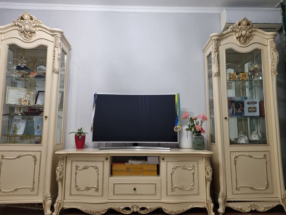 Мебель горка джаконда