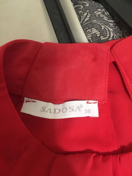 Летнее платье с вырезом