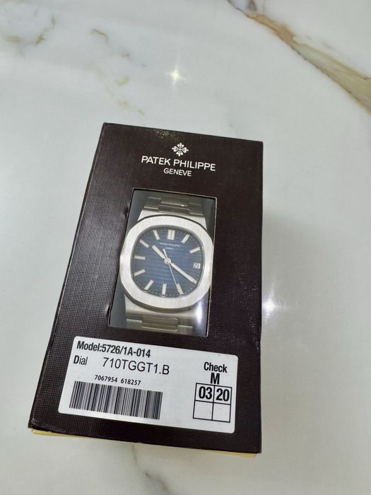 Часы Patek Philippe Nautilus