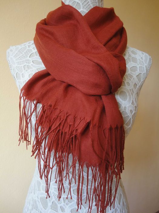 Дамски шал/нов/70% кашмир