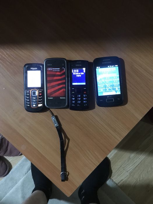 Продам телефоны