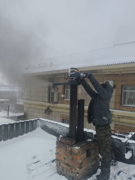 Чистка дымоходов вакуумная .