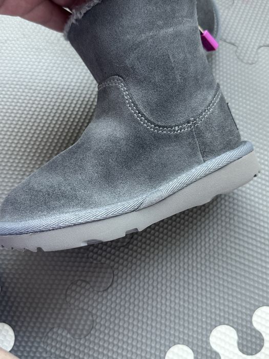 Ghete ugg marimea 24