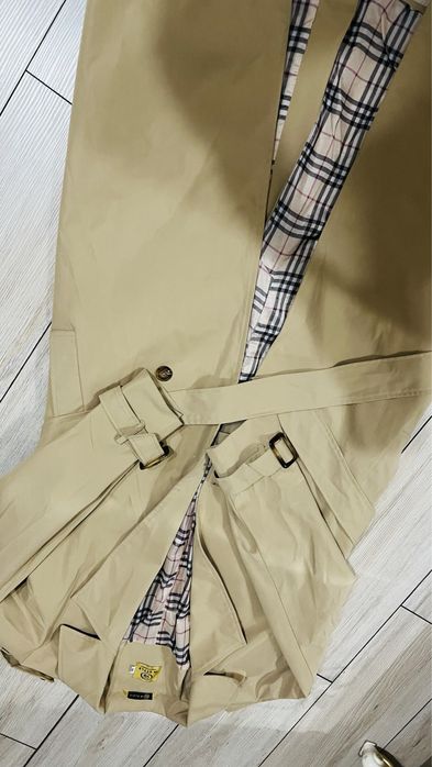 Продается тренч 42 размер